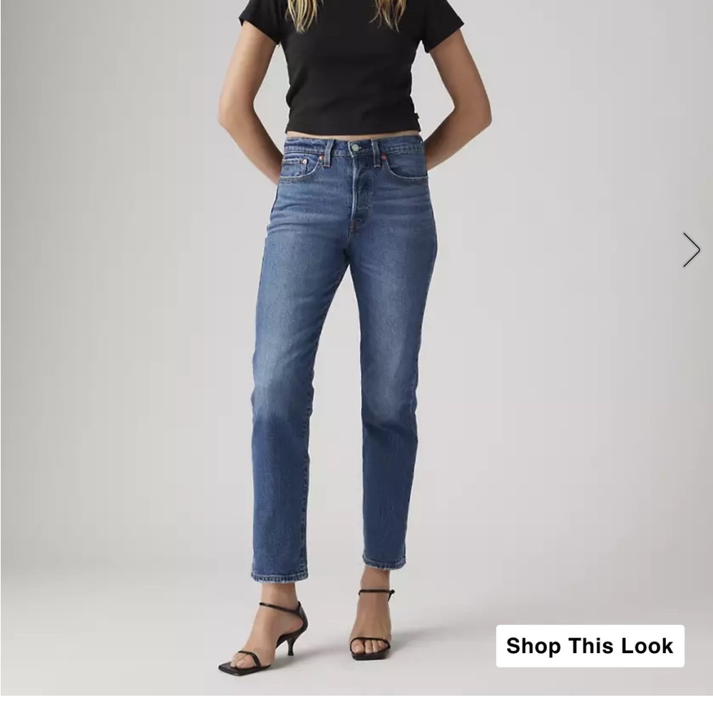 Levi’s Premium Wedgie Straight Ankle Jeans- Medium Wash